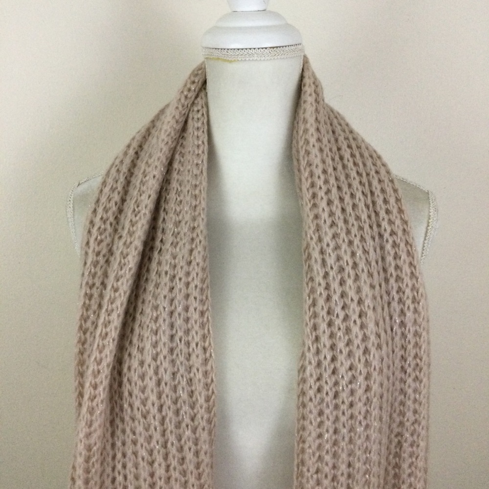 Forever 21 Scarf Blush Pink Knitted Neck Scarf - Picture 2 of 3
